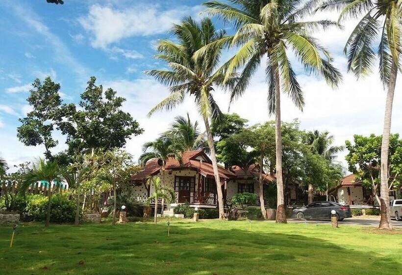Отель Talkoo Beach Resort Khanom