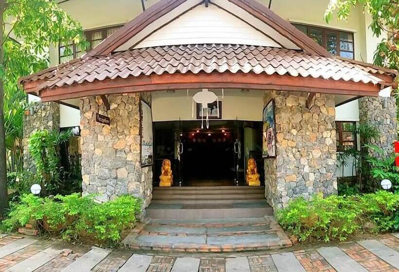 Отель Talkoo Beach Resort Khanom