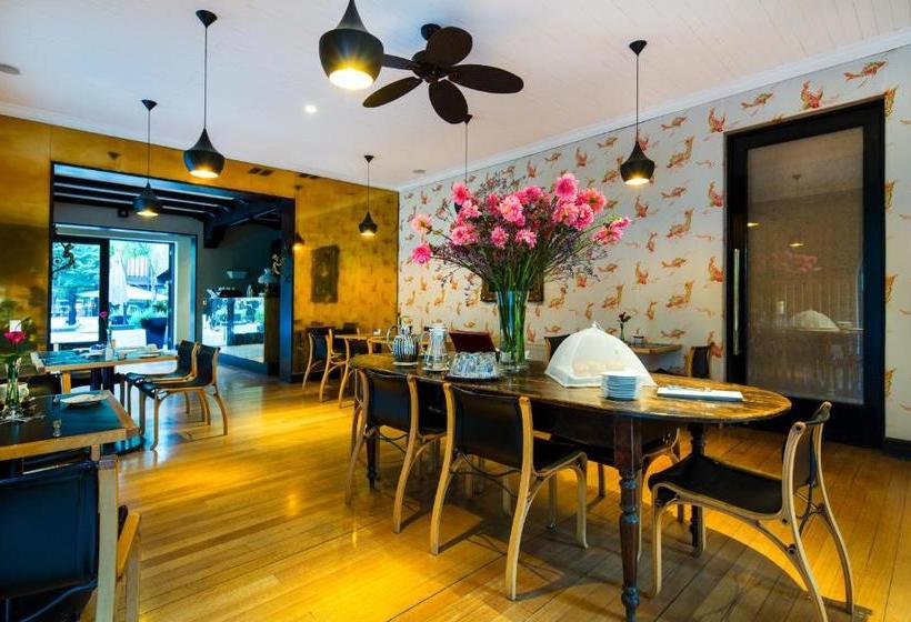 בית מלון כפרי The Aubrey Boutique