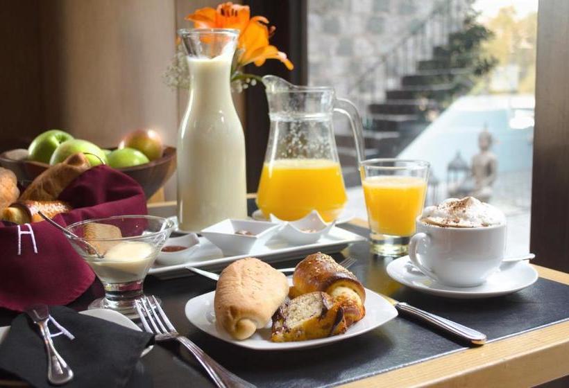 בית מלון כפרי The Aubrey Boutique