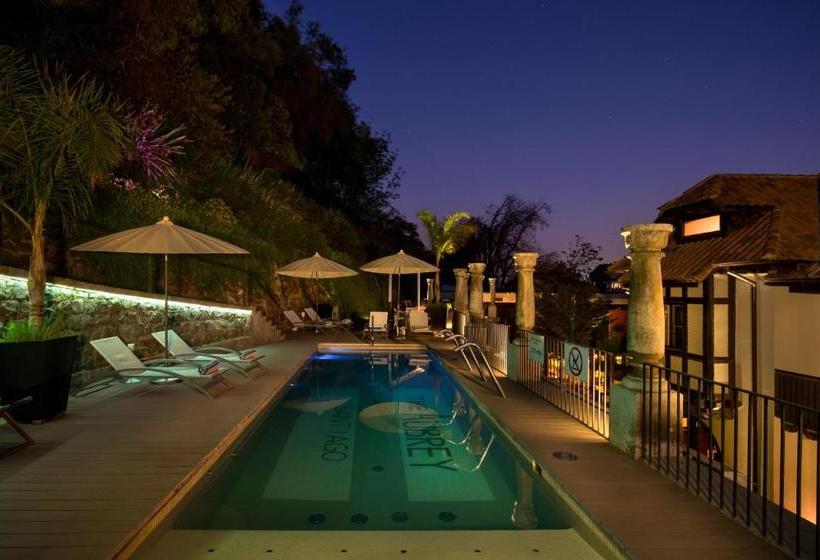 בית מלון כפרי The Aubrey Boutique