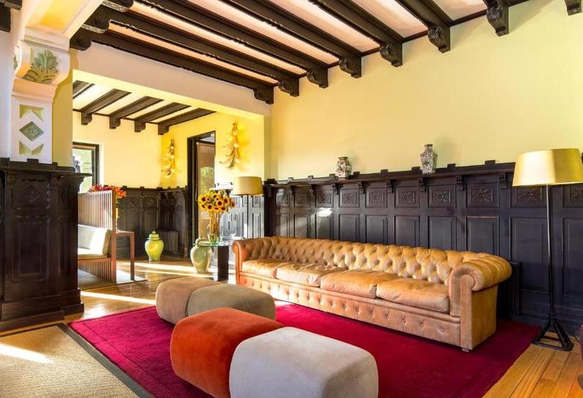 בית מלון כפרי The Aubrey Boutique