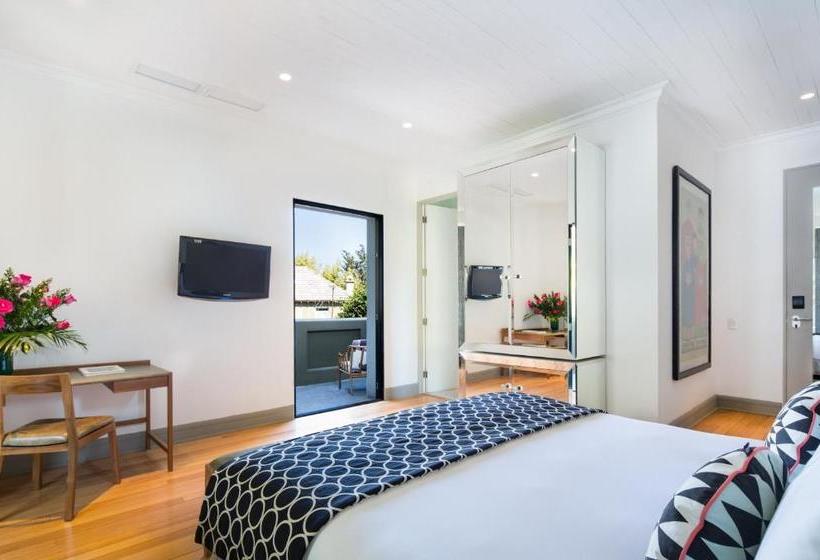 בית מלון כפרי The Aubrey Boutique