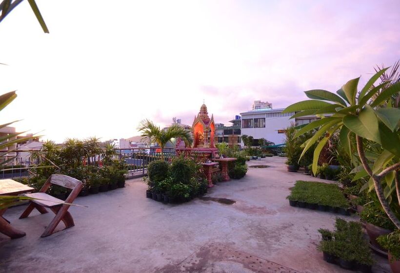 Hotel The Lantern Resorts Patong   Sha Extra Plus