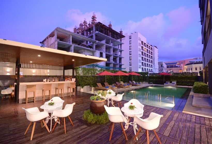 Hotel The Lantern Resorts Patong   Sha Extra Plus