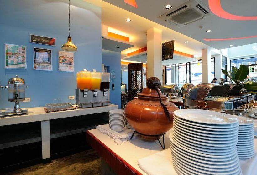 Hotel The Lantern Resorts Patong   Sha Extra Plus