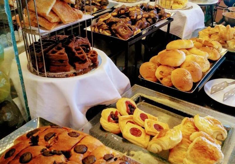 Hotel The Lantern Resorts Patong   Sha Extra Plus