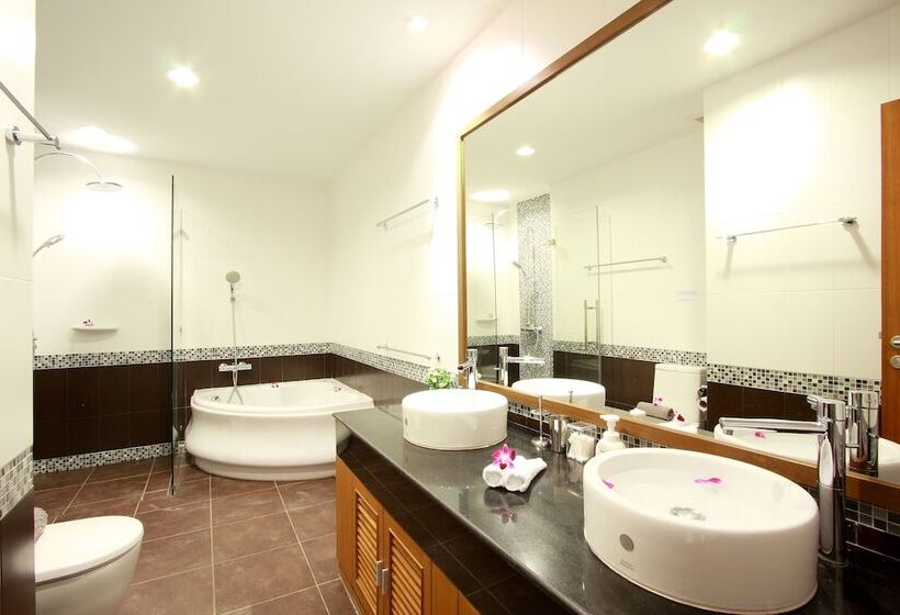 酒店 The Park Surin By Resava