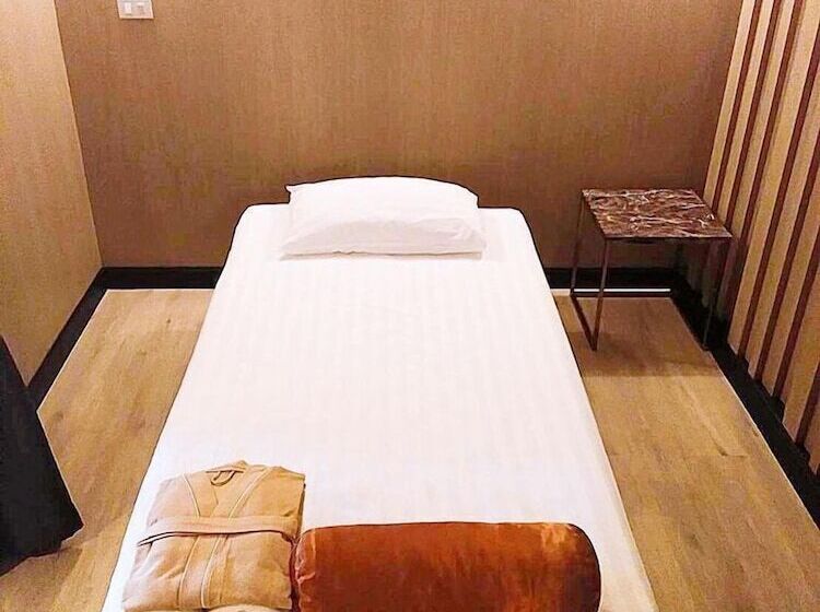 Hotel The Sea Cret Hua Hin