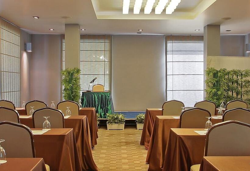 Szálloda The Serenity Hua Hin