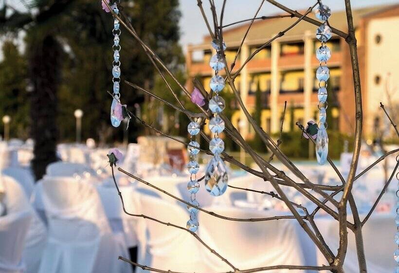 فندق Thessalikon Grand