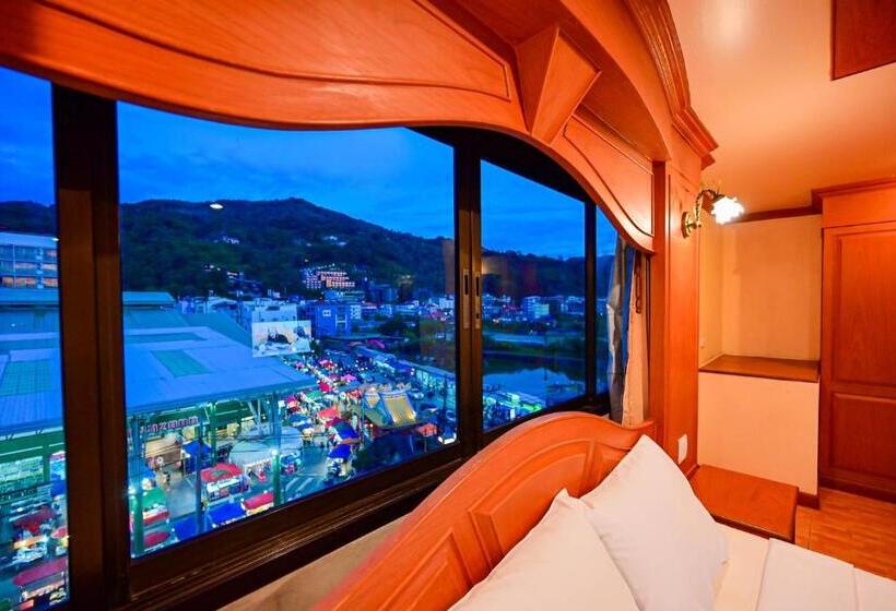 ホテル Tiger Complex