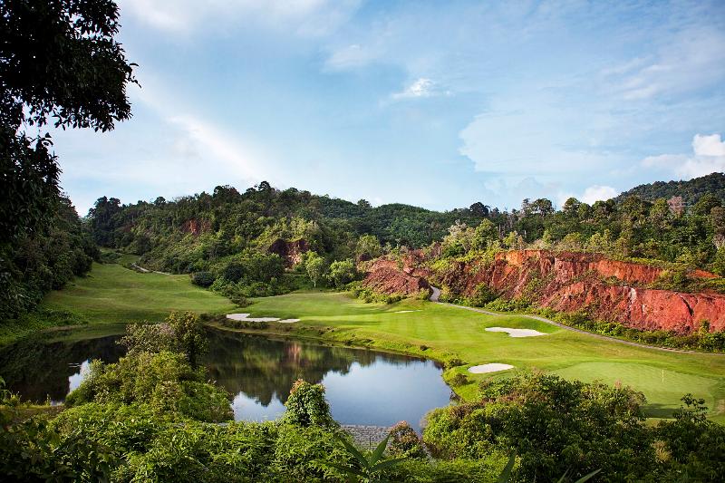 فندق Tinidee Golf Resort Phuket   Sha Extra Plus