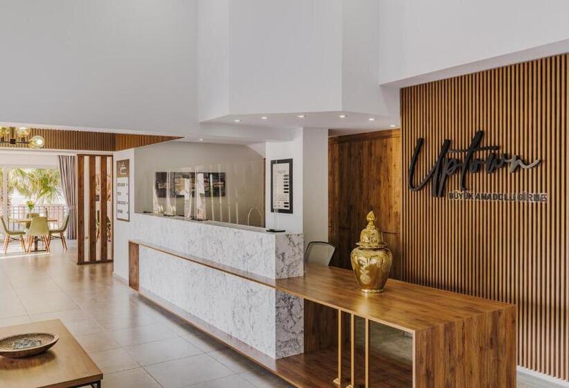 בית מלון כפרי Uptown Buyuk Anadolu Girne