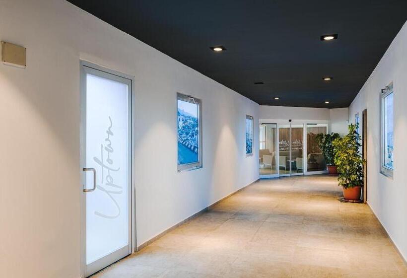 בית מלון כפרי Uptown Buyuk Anadolu Girne