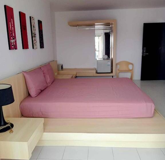 فندق Urban Patong Residence