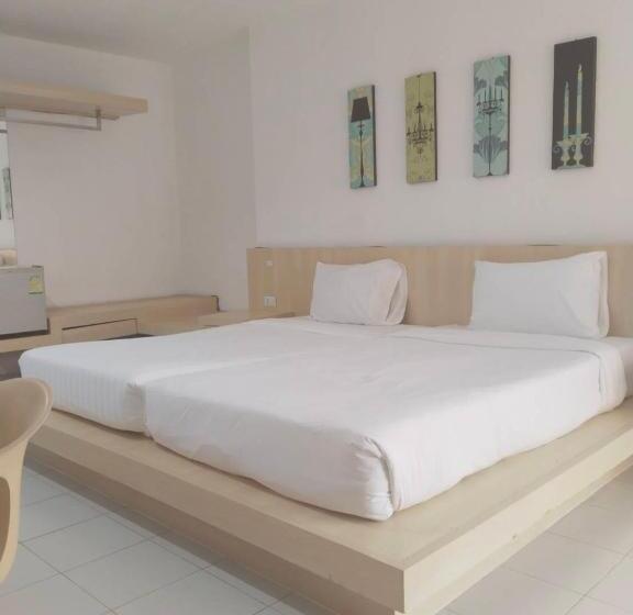 فندق Urban Patong Residence