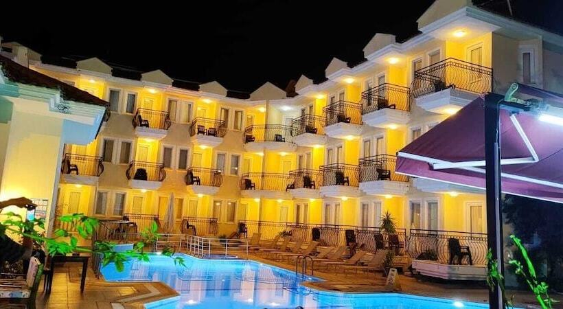 Отель Verdeport