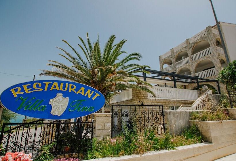 هتل Vila Tina