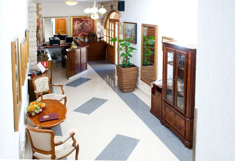 בית מלון כפרי Vila Tina