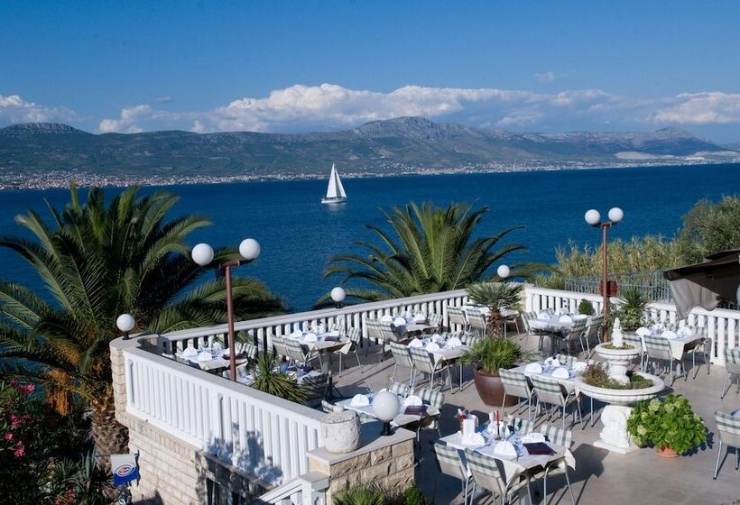 בית מלון כפרי Vila Tina