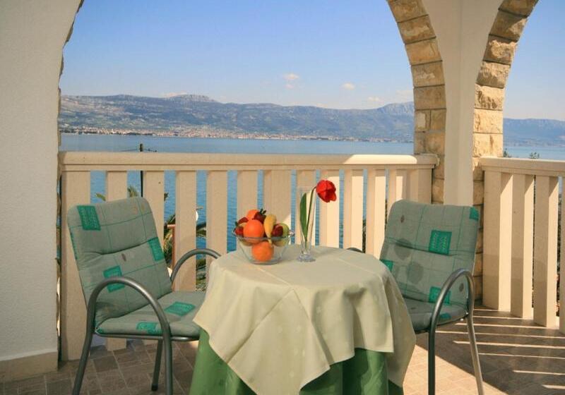 בית מלון כפרי Vila Tina