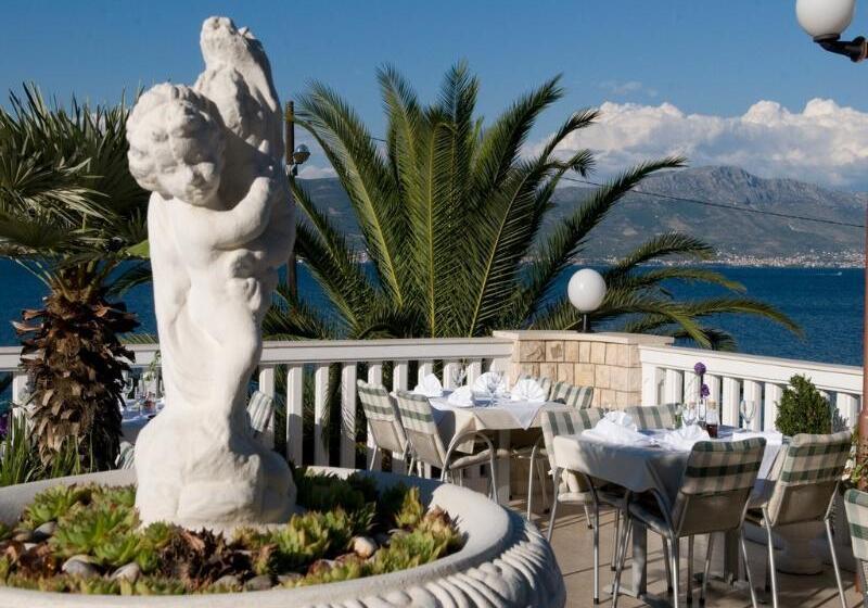 בית מלון כפרי Vila Tina