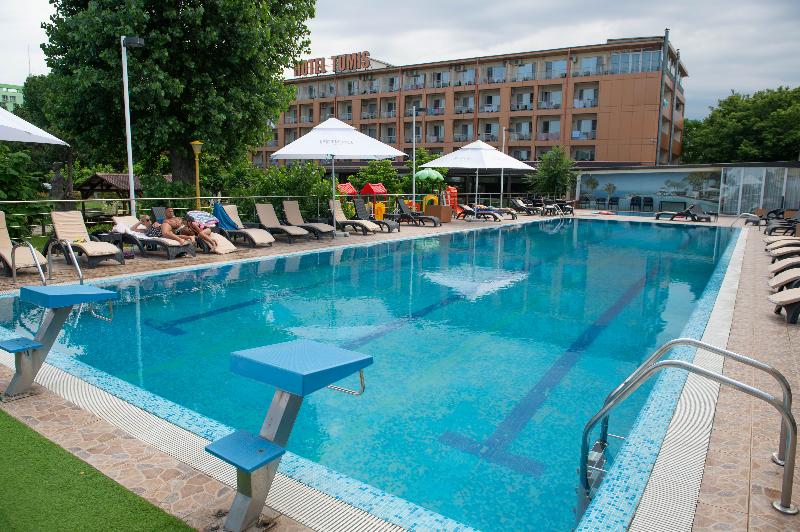 ホテル Queen Vera