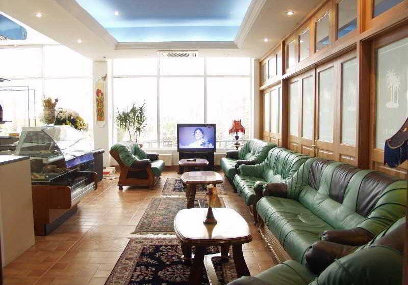 ホテル Queen Vera