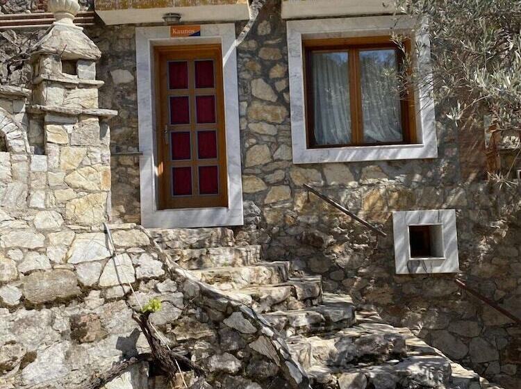 Отель Villa Symbola