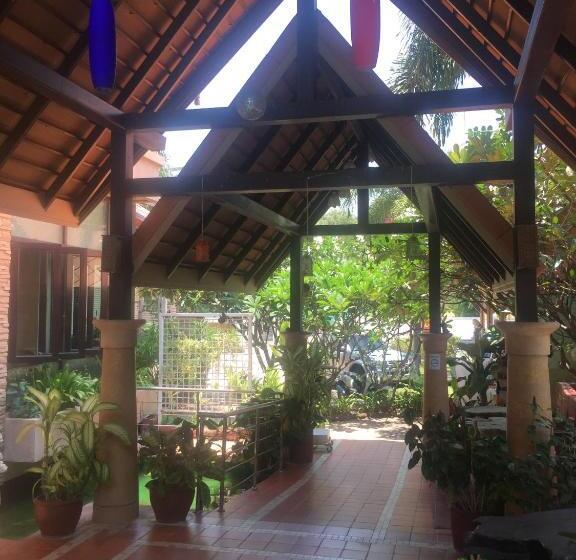 Wannara Hotel Hua Hin