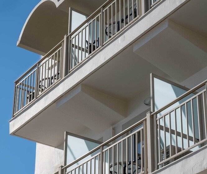 فندق Kitro Beach Hοtel