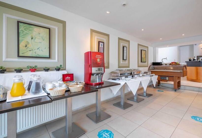 فندق Kitro Beach Hοtel