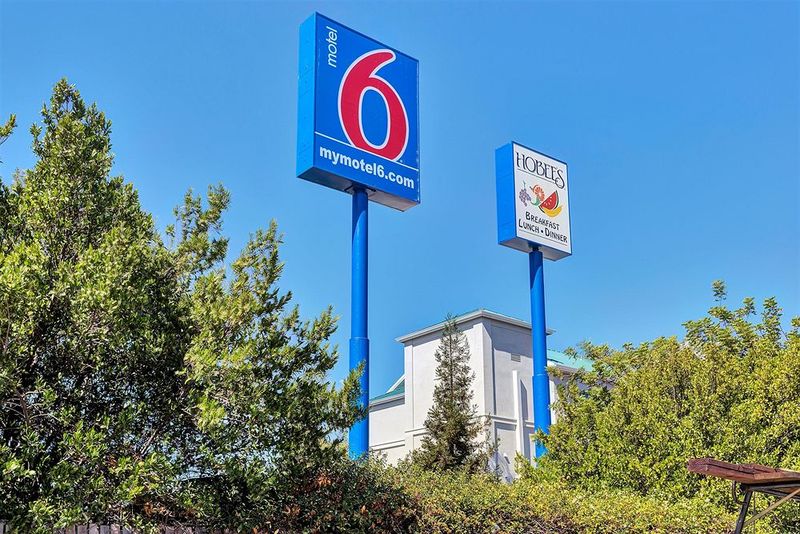 Motel 6 Belmont, Ca   San Francisco   Redwood City
