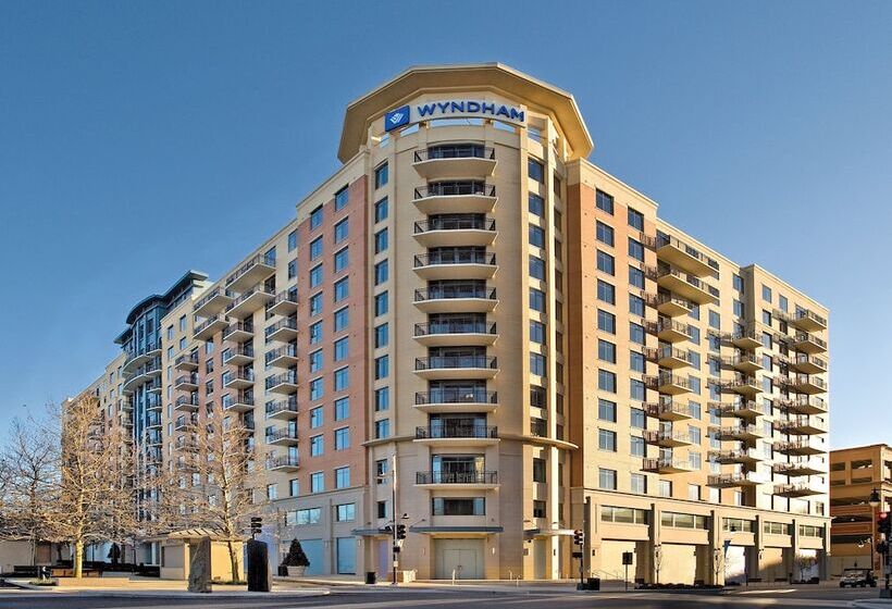 استراحتگاه Club Wyndham National Harbor