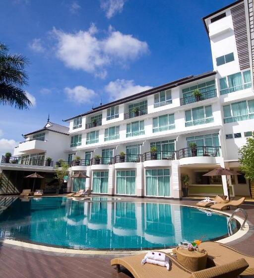 A Te Chumphon Hotel   Sha Plus