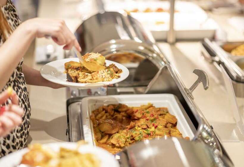 Peridis Family Resort