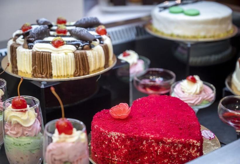 Peridis Family Resort