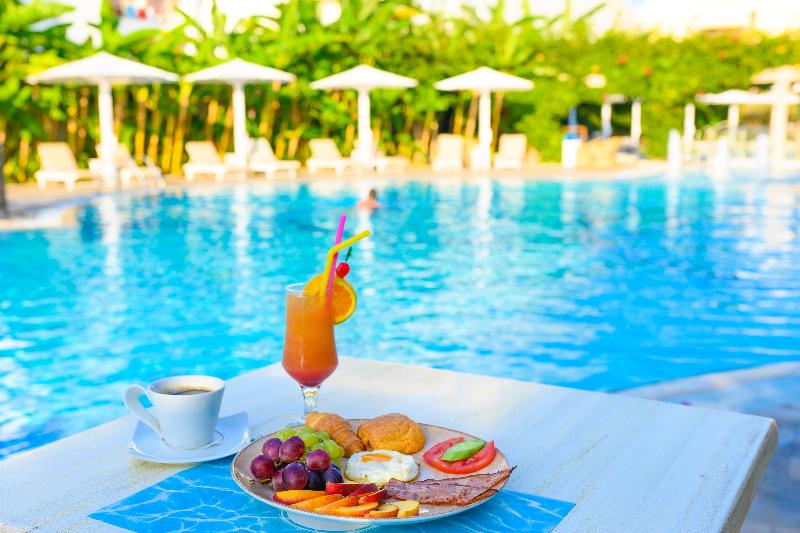 Peridis Family Resort