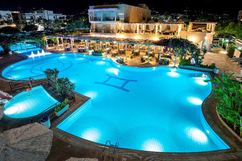 Peridis Family Resort