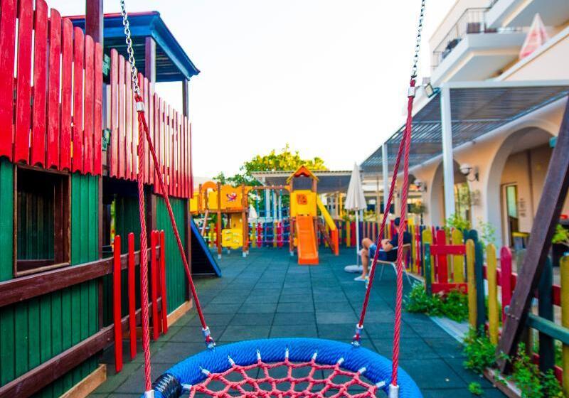 Peridis Family Resort