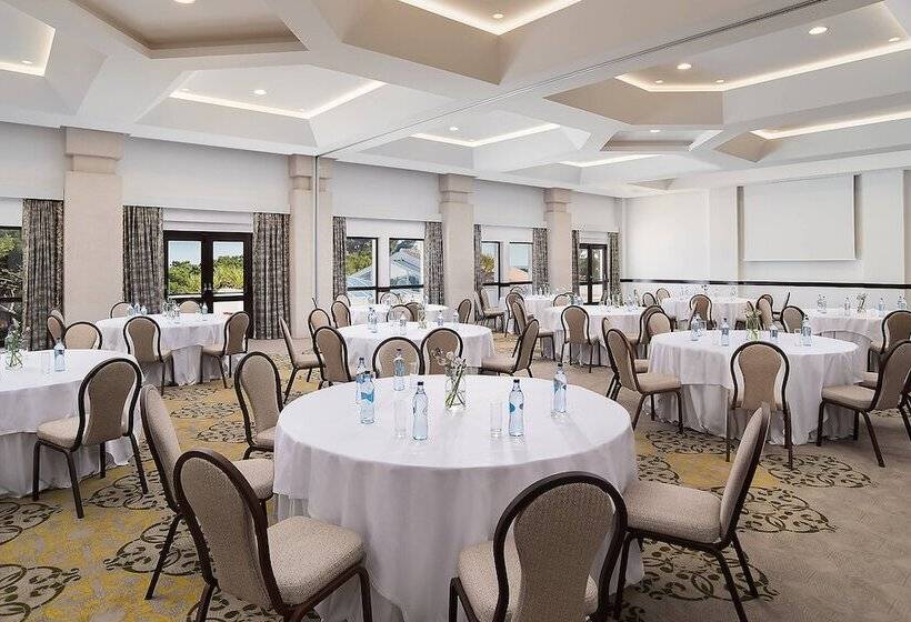 Pine Cliffs Hotel, A Luxury Collection Resort