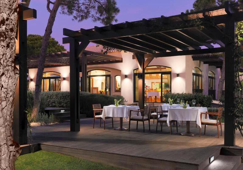 Pine Cliffs Hotel, A Luxury Collection Resort