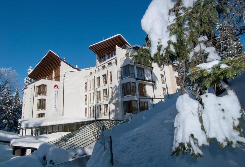 Radina's Way Hotel