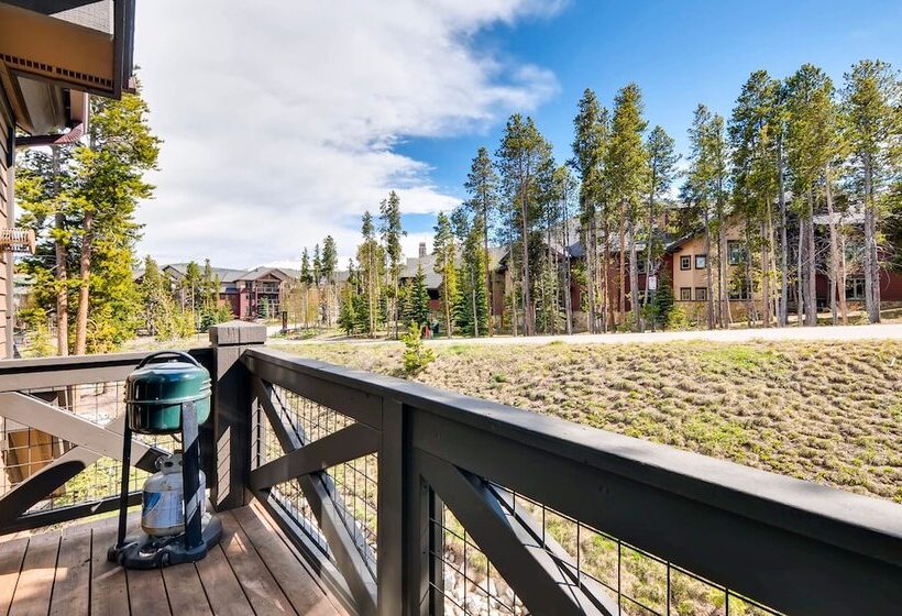 Saddlewood Townhomes