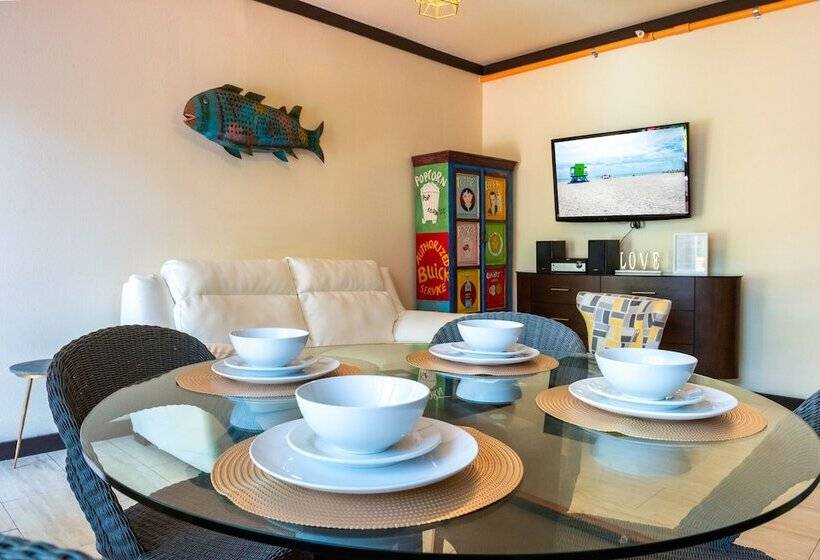 Tradewinds Apartment Hotel Miami Beach
