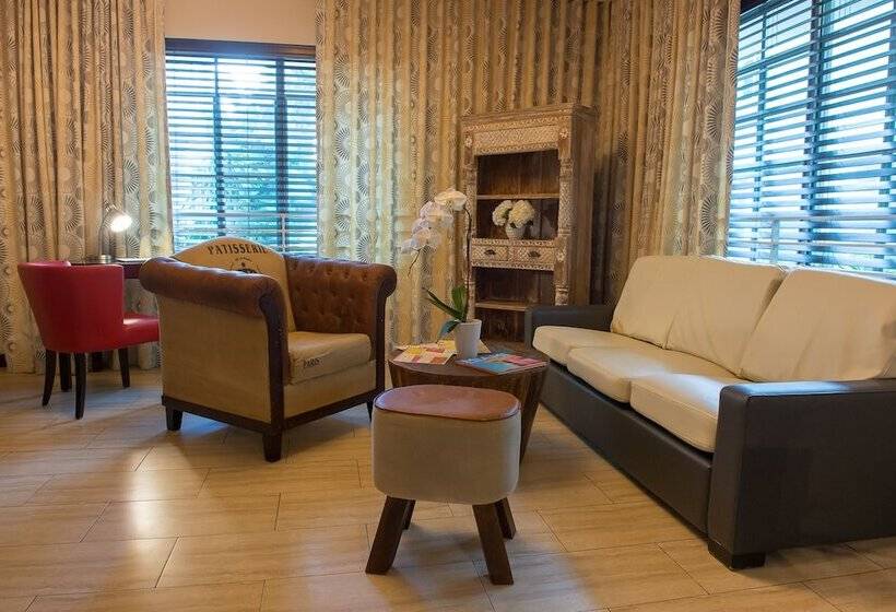 Tradewinds Apartment Hotel Miami Beach