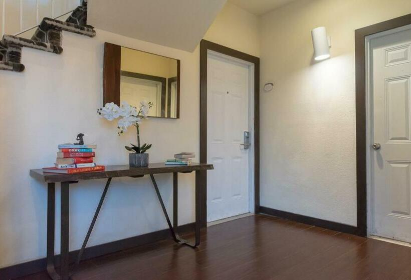 Tradewinds Apartment Hotel Miami Beach