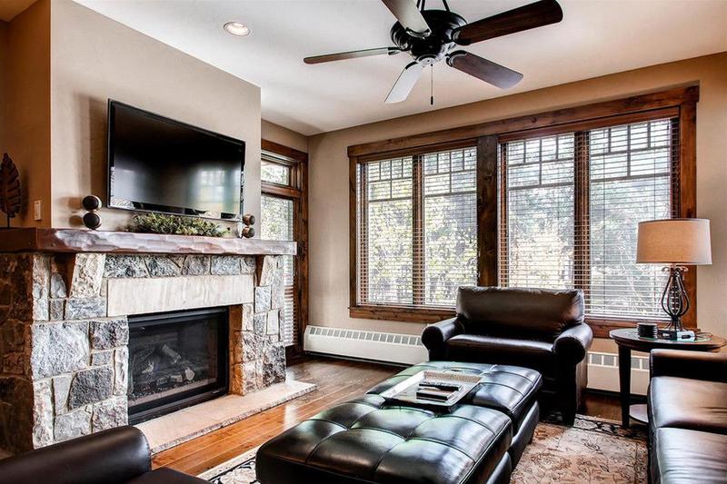 Water House On Main Street #5211