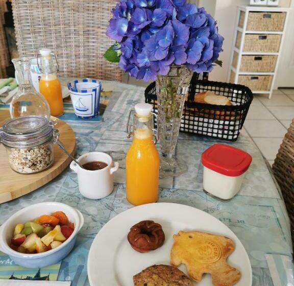 민박 Chambre D Hotes Côté Rance